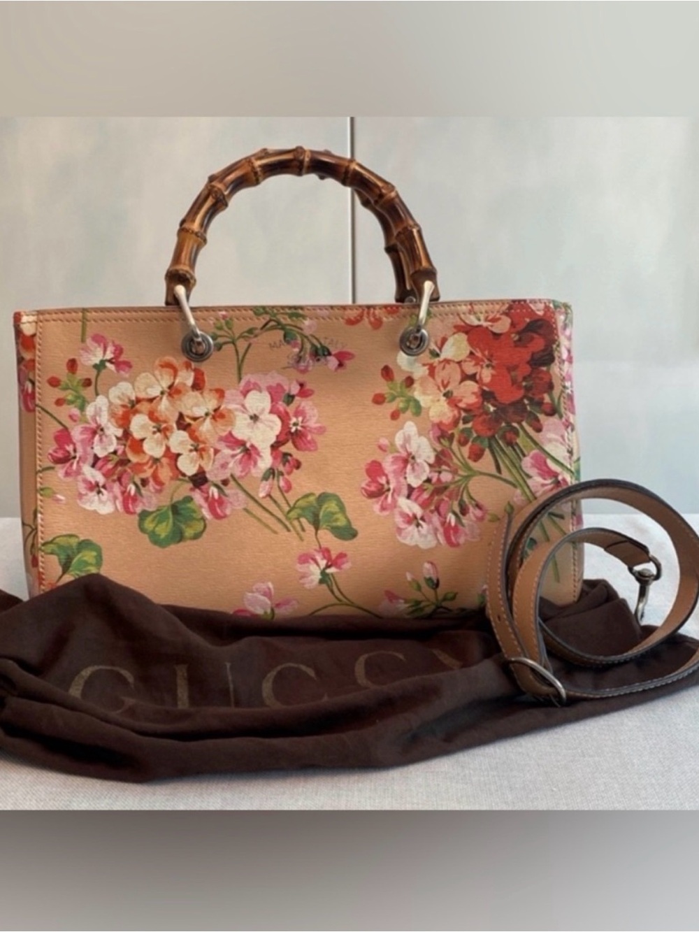 Gucci • Blooms Print Bamboo Shopper Tote in Pink Apricot *AUTHENTICATED*